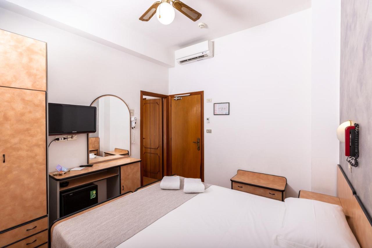 Hotel Albatros Rimini Eksteriør bilde